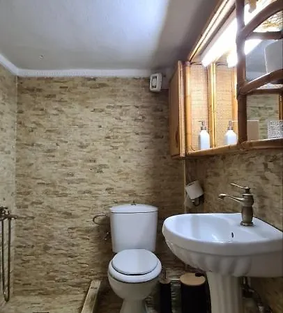 Apartment Fori's Nest Skg *